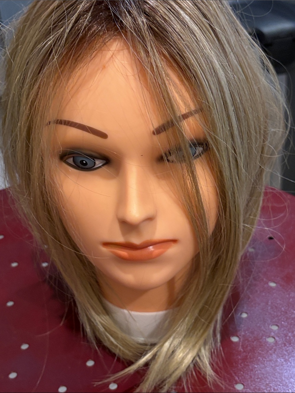 Blonde Women's Synthetic Layered Wig - Versatile Everyday Style